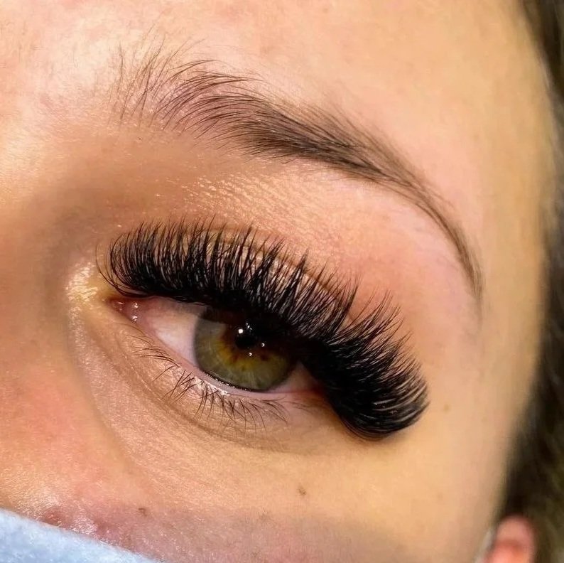 Volume Lashes Full Set