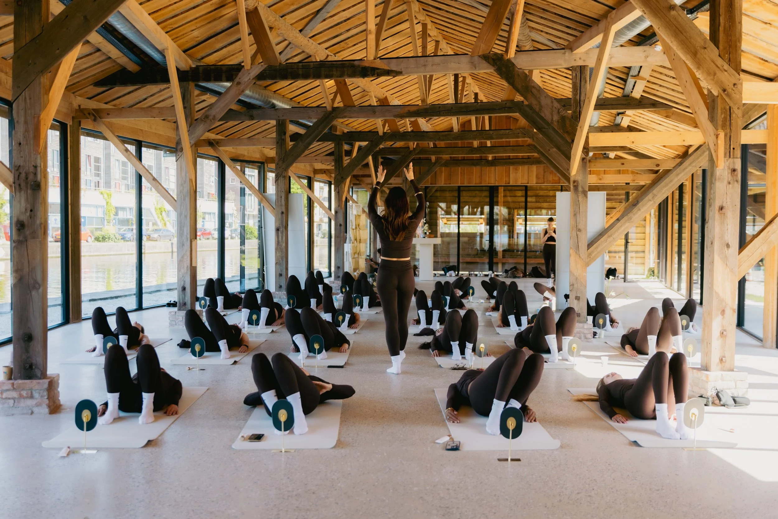 business pilates lessen sculpt with Iris