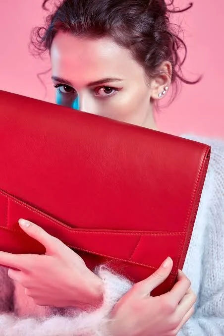 PR voor accessoiremerken gespecialiseerd in handtassen, lederwaren, deco en juwelen