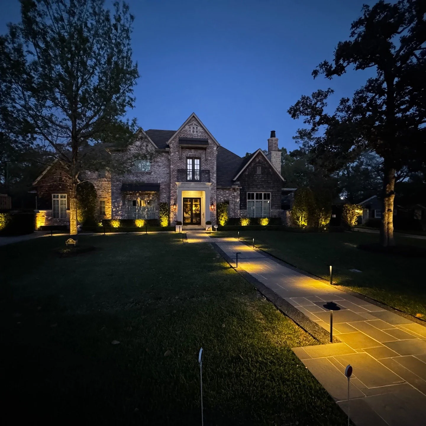 ✨ Transform Your Home After Dark ✨

Turn your property into a stunning nighttime showpiece with professional low voltage landscape lighting from Custom Theater Solutions.

From elegant pathway lighting to dramatic uplighting that highlights your home