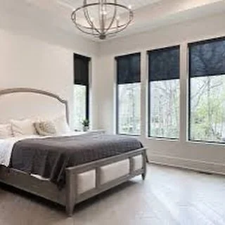 Let @customtheatersolutions elevate your style with motorized @powershades_ ! At the touch of a button you can set the mood of a room , save energy and customize your space effortlessly. 

Call or text today for a free in-home Shade consultation. 

8