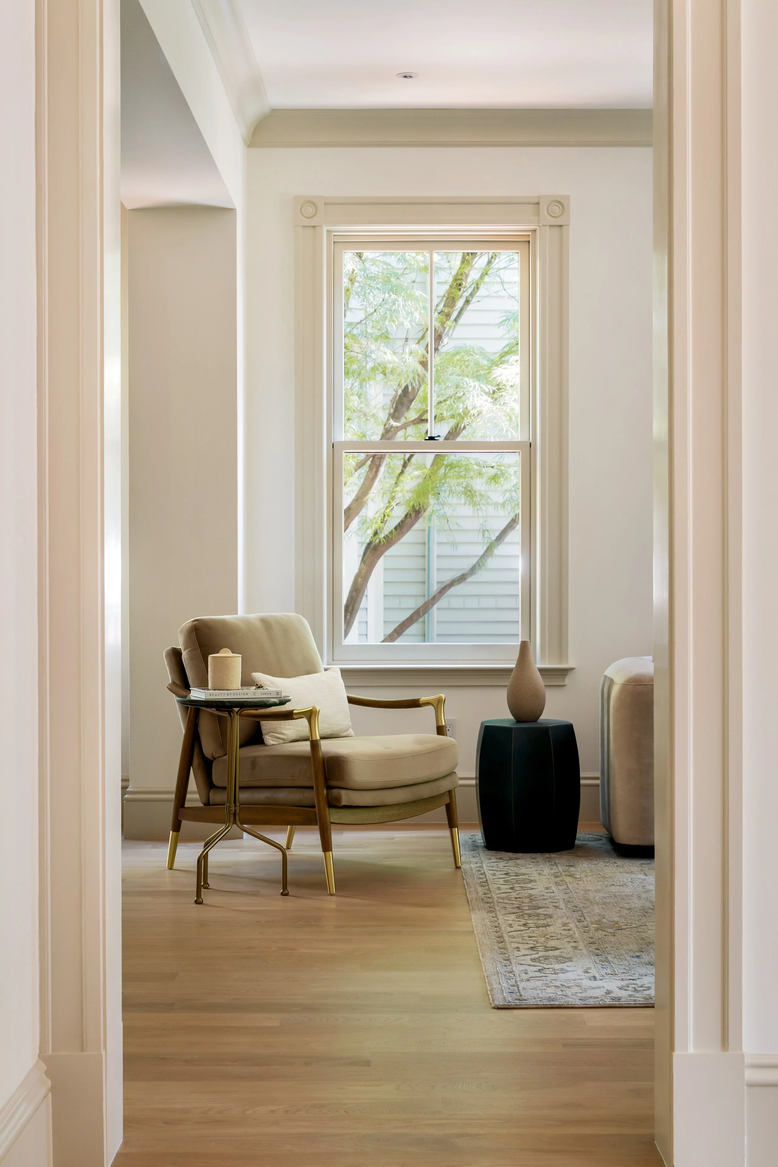 Living Room-097974.jpg