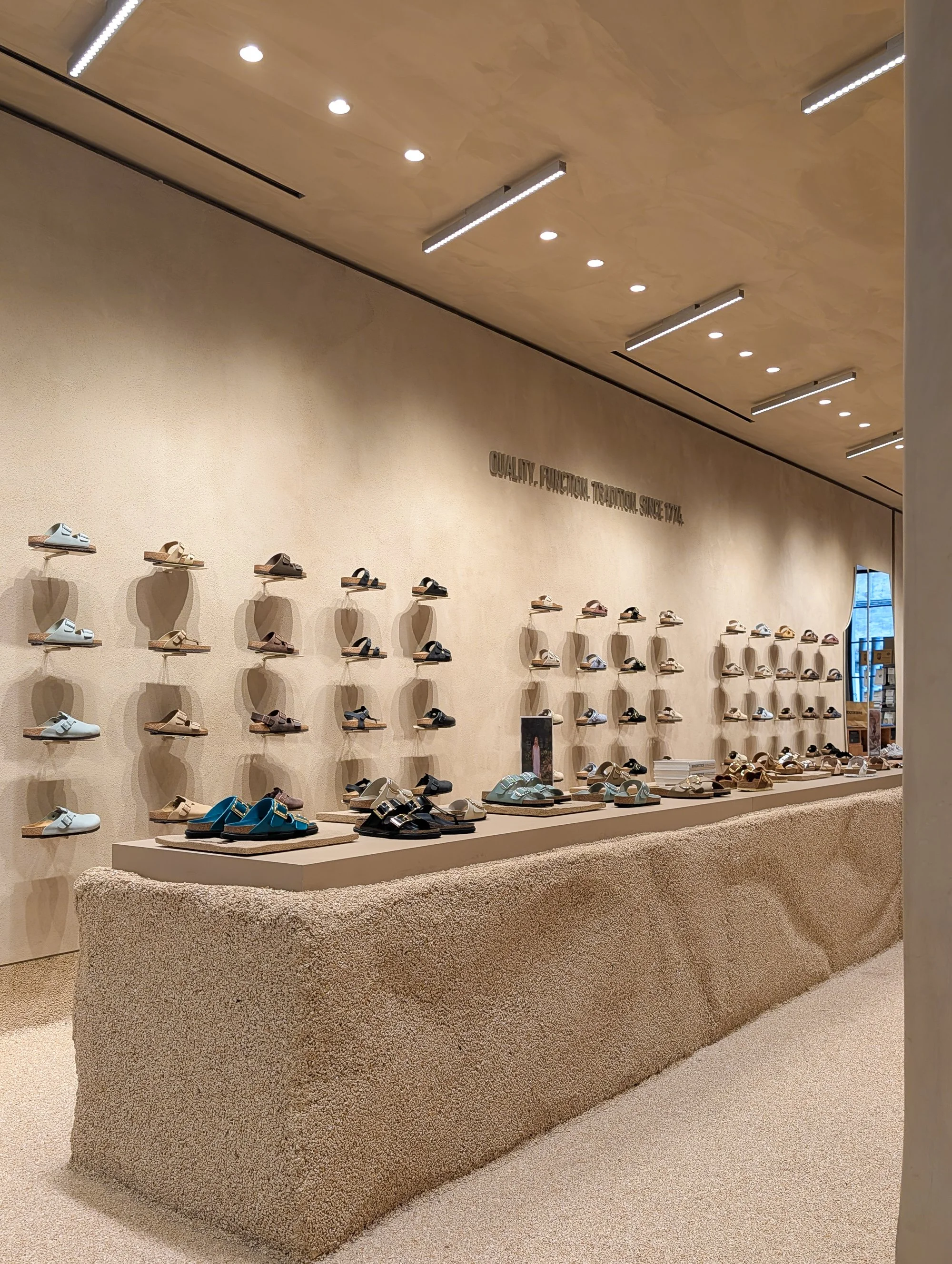 bei studio x tienda Birkenstock Donosti 3.jpg
