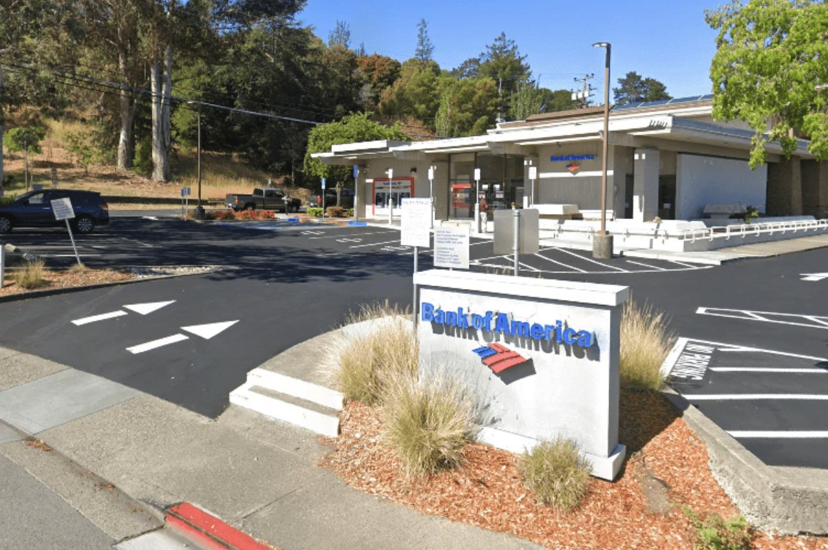 Pacific American Group: Commercial Properties | 663 Tamalpais Drive, Corte Madera, CA | 7,600 sq. ft. | 1-Tenant Office Building