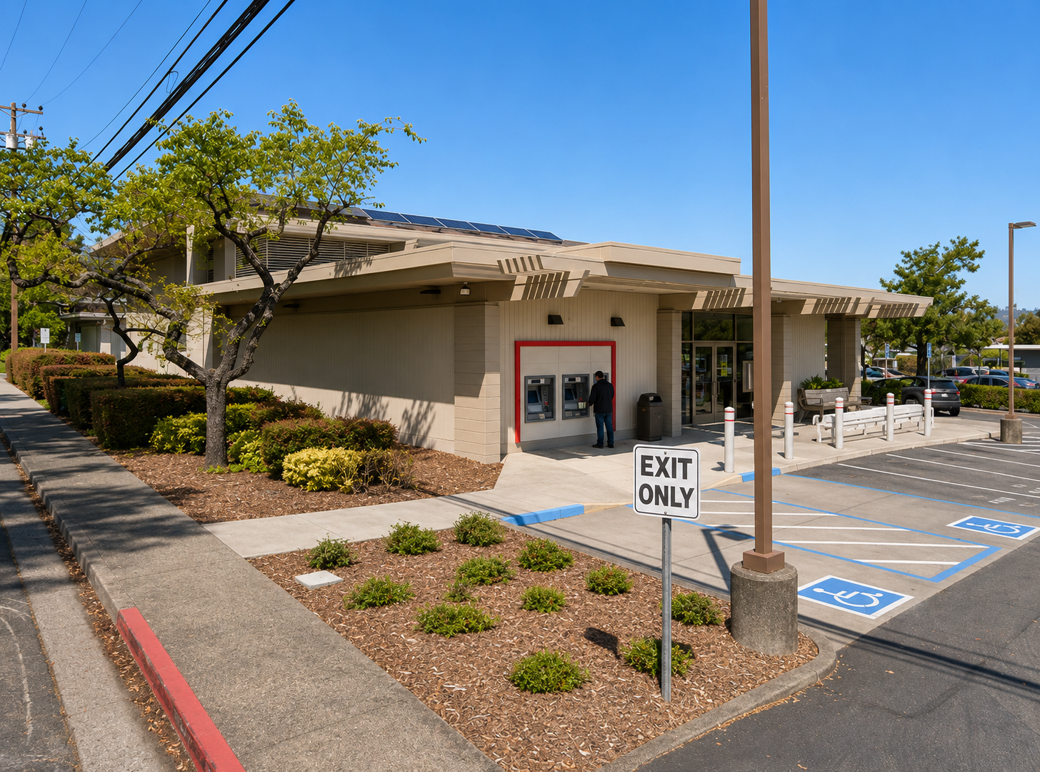 Pacific American Group | Commercial Properties | 663 Tamalpais Drive, Corte Madera, CA | 7,600 sq. ft. | Front View 4