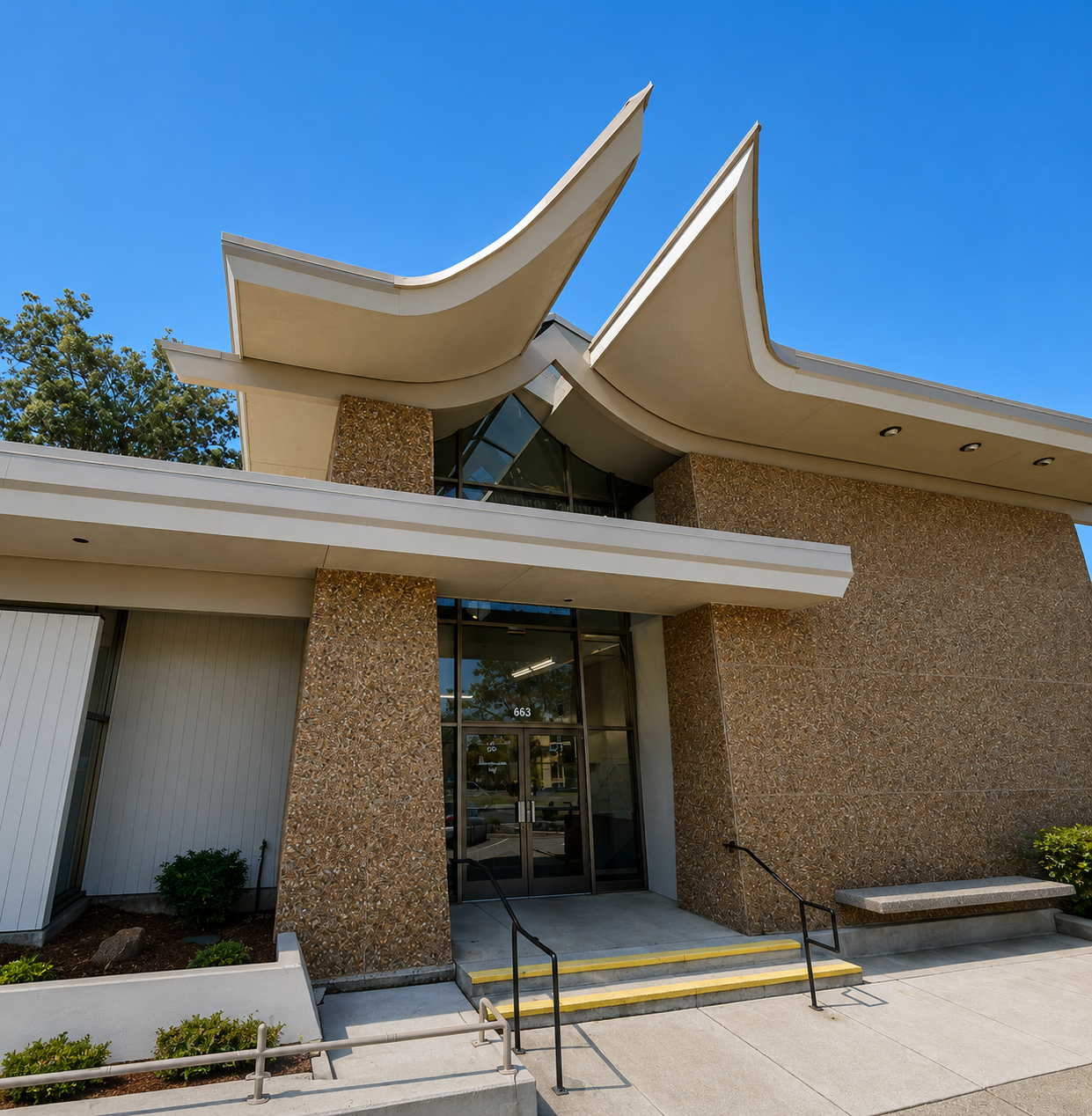 Pacific American Group | Commercial Properties | 663 Tamalpais Drive, Corte Madera, CA | 7,600 sq. ft. | Front View 3