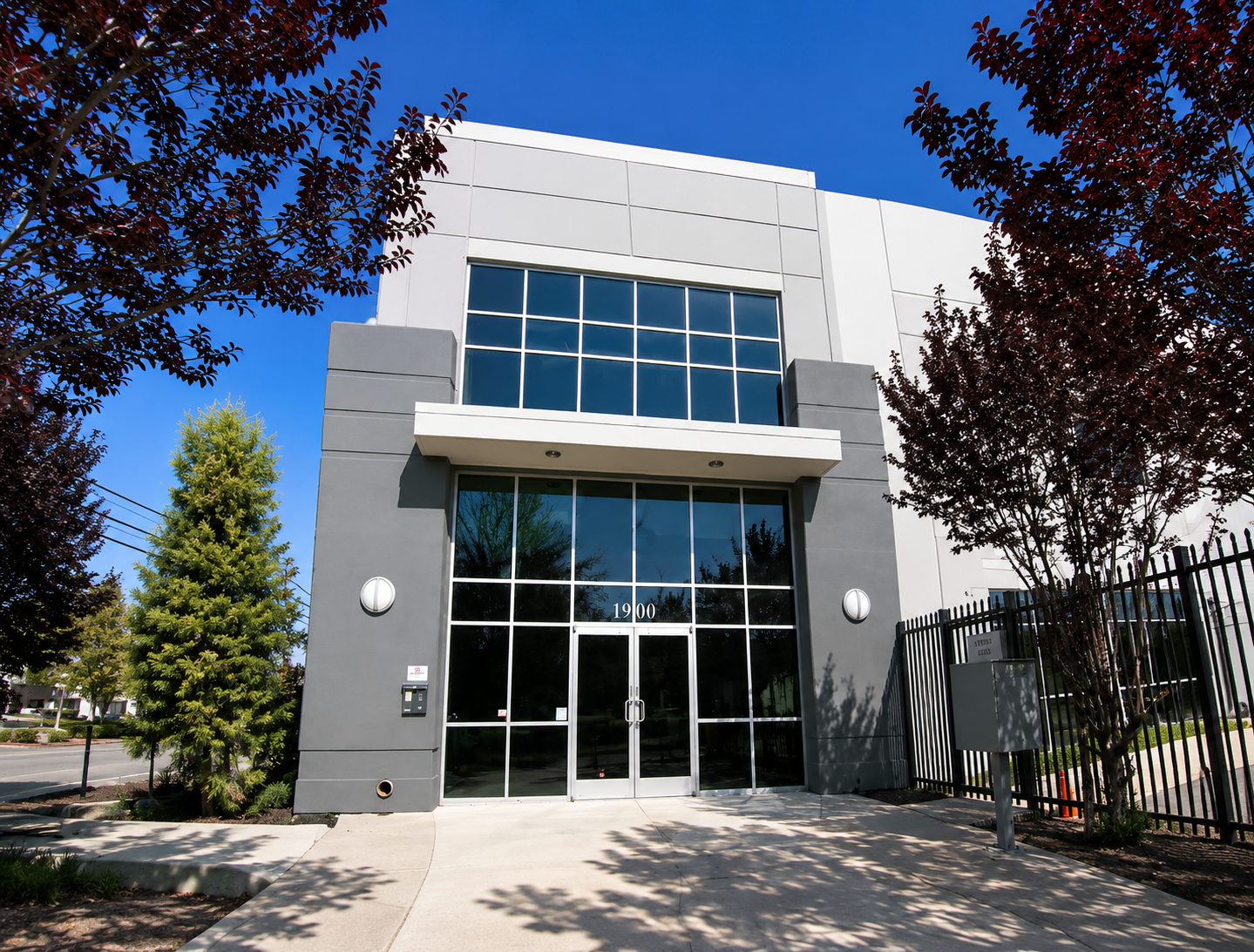 Pacific American Group | Industrial Properties | 1900 W. Winton Ave, Hayward, CA | 214,300 sq. ft. | Front View 2