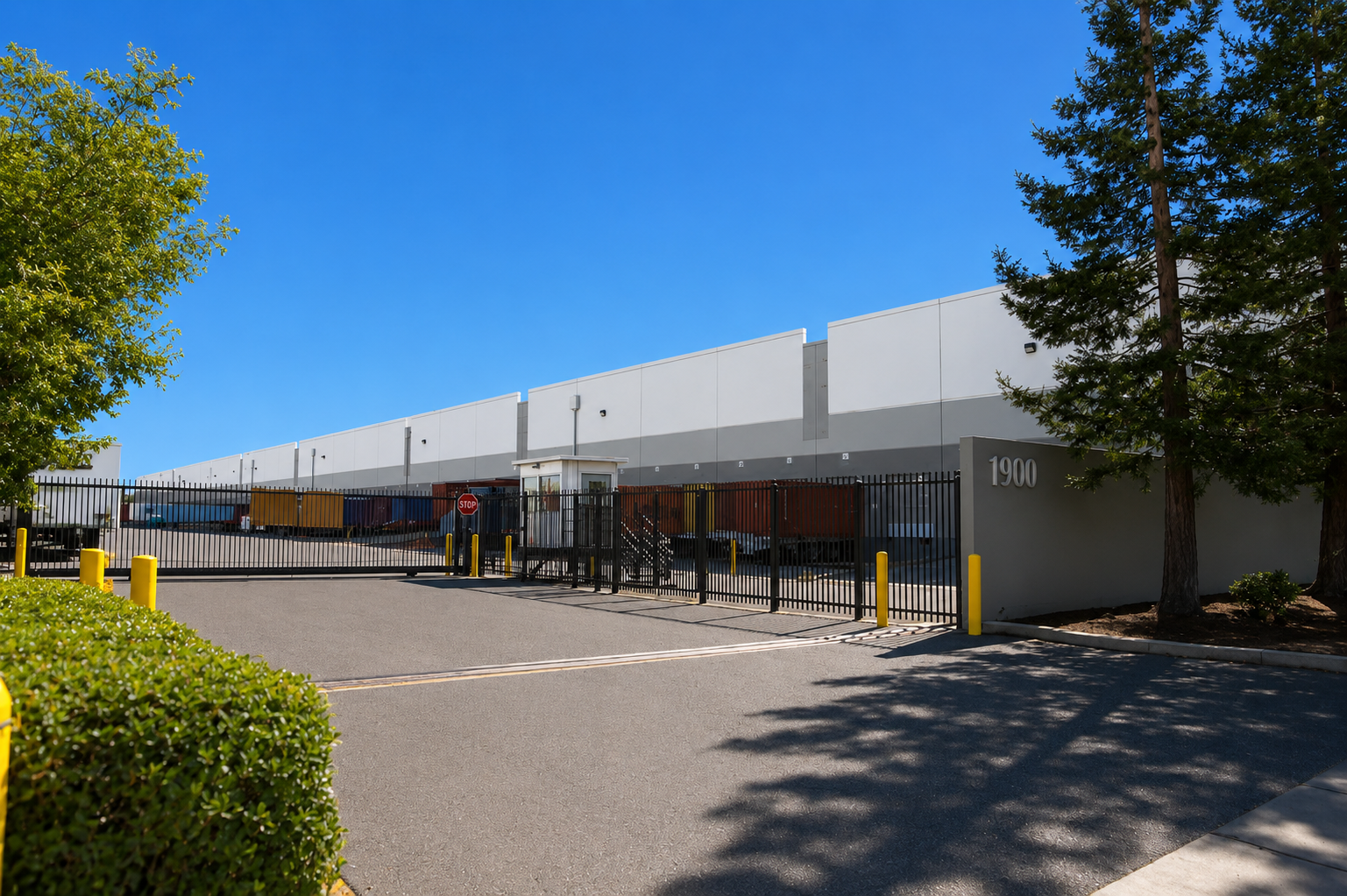 Pacific American Group | Industrial Properties | 1900 W. Winton Ave, Hayward, CA | 214,300 sq. ft. | Entrance View