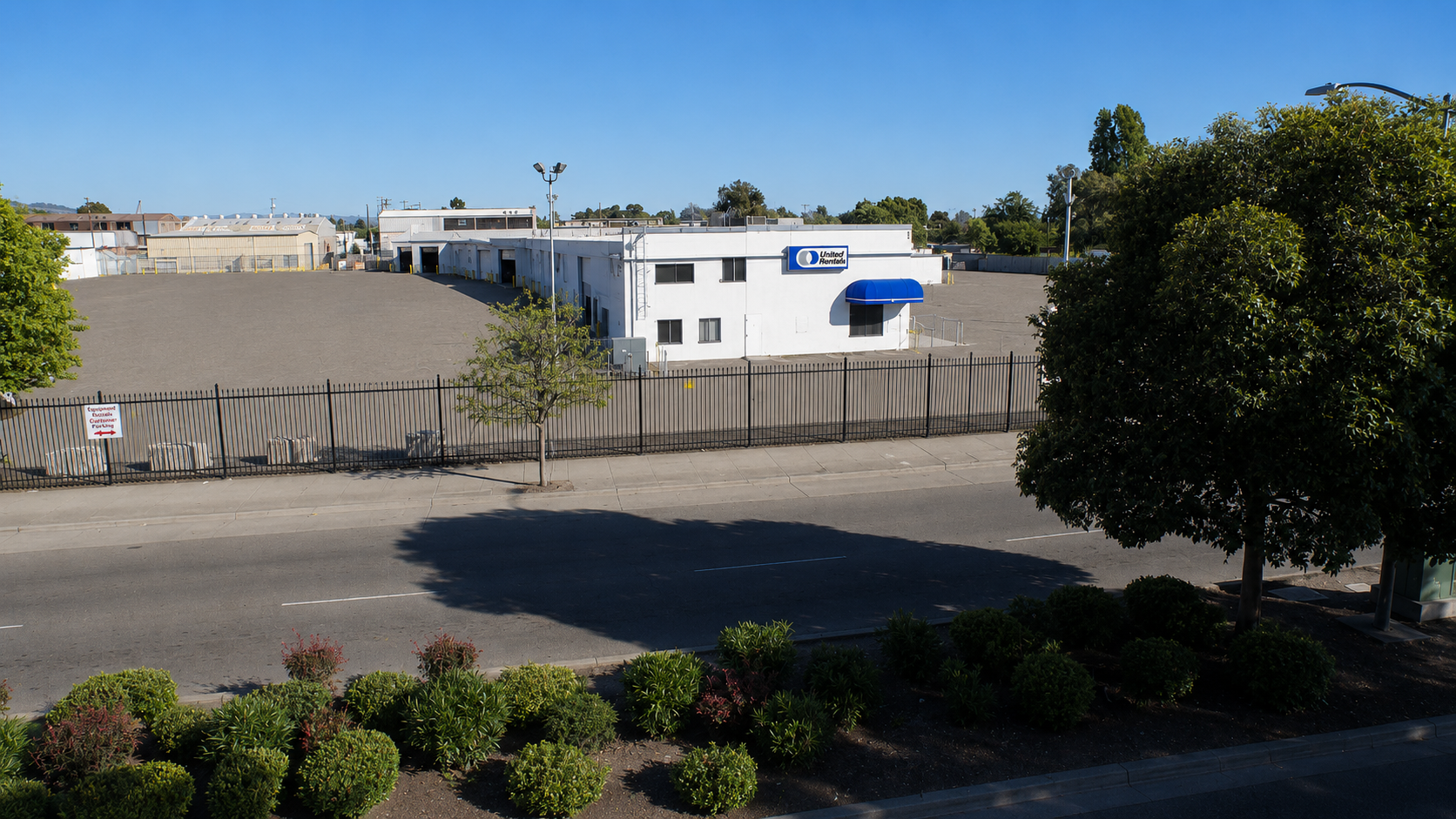 Pacific American Group | Industrial Properties | 700 98th Ave, Oakland, CA | 188,000 sq. ft. | Aerial View 2