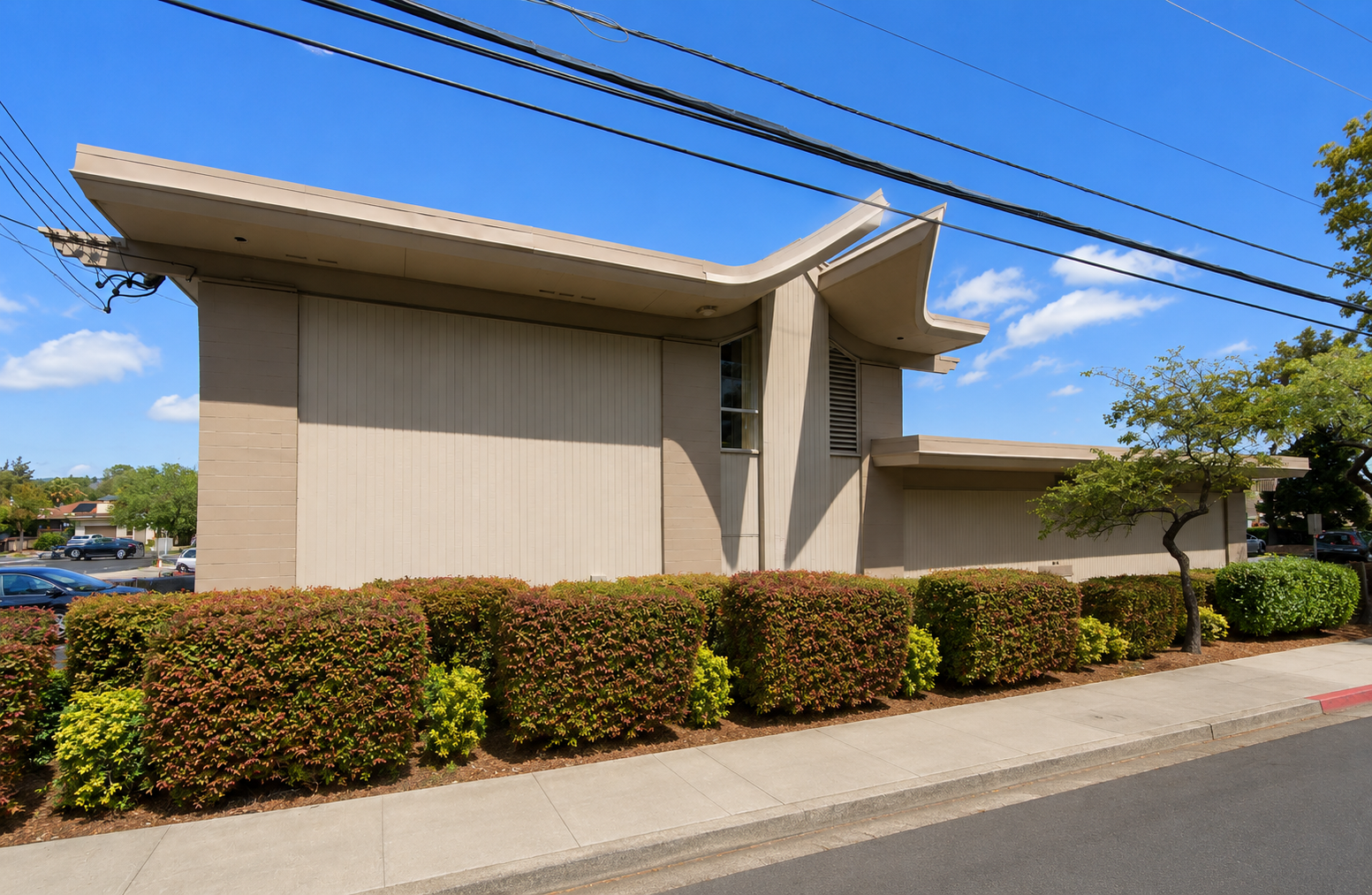Pacific American Group | Commercial Properties | 663 Tamalpais Drive, Corte Madera, CA | 7,600 sq. ft. | Side View