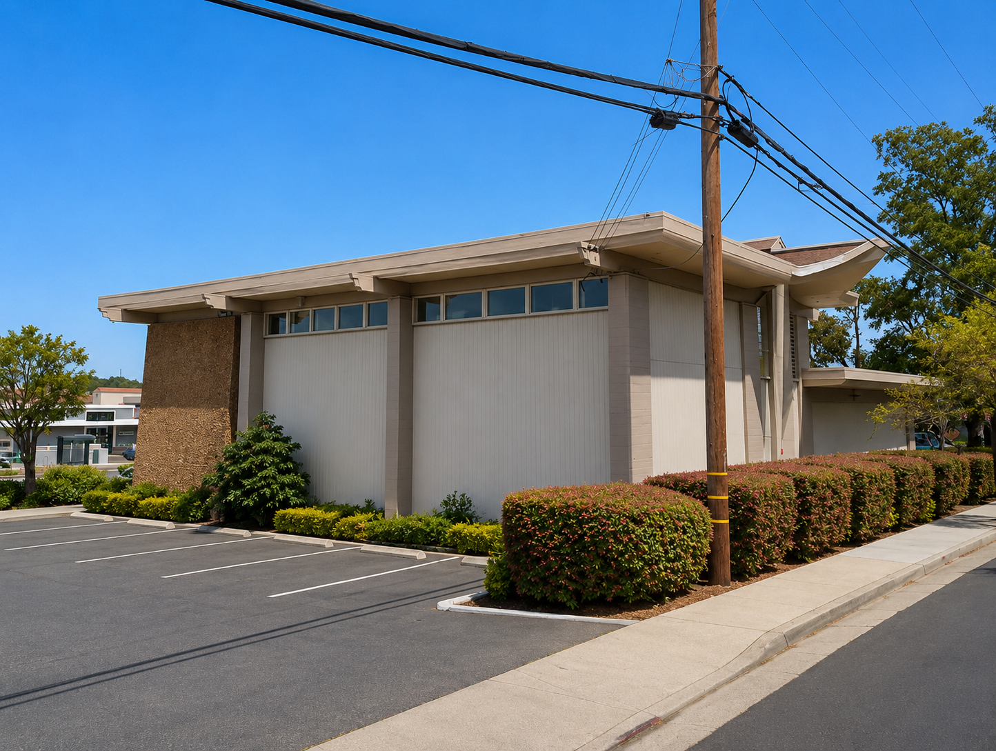 Pacific American Group | Commercial Properties | 663 Tamalpais Drive, Corte Madera, CA | 7,600 sq. ft. | Side View 2