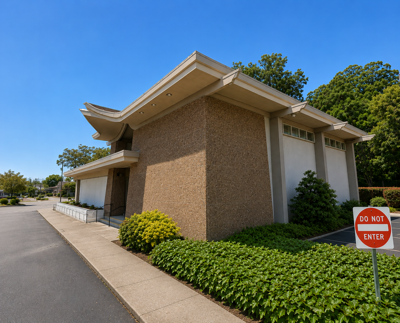 Pacific American Group | Commercial Properties | 663 Tamalpais Drive, Corte Madera, CA | 7,600 sq. ft. | Rear View