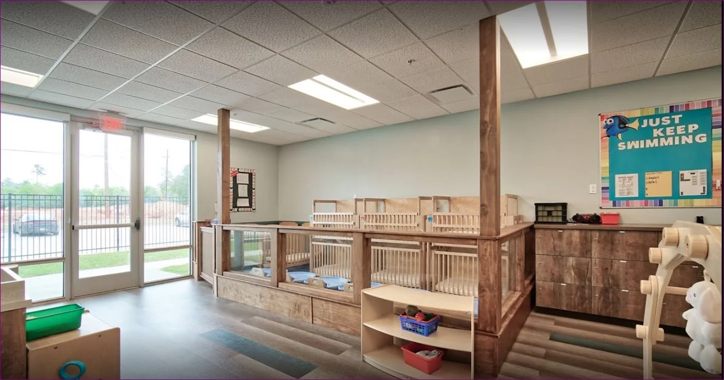 Crib enclosure a.JPG