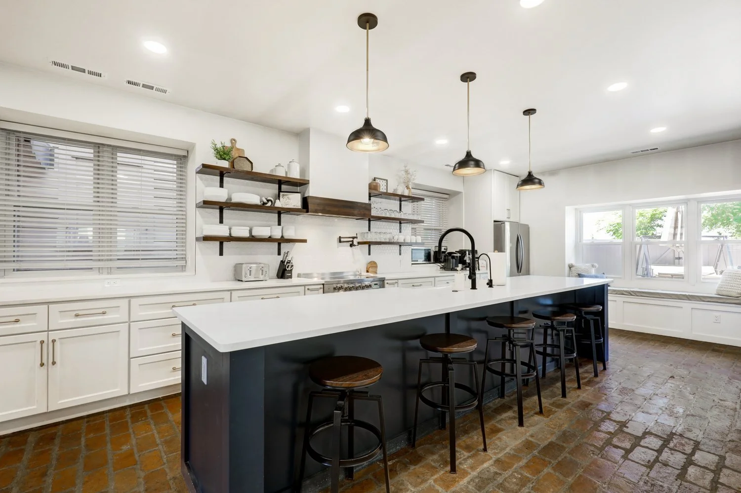 Fully stocked kitchen with Ninja Luxe espresso machine(locally sourced espresso beans provided), Keurig & drip coffee maker, tea kettle, and French press(ground coffee not provided) 