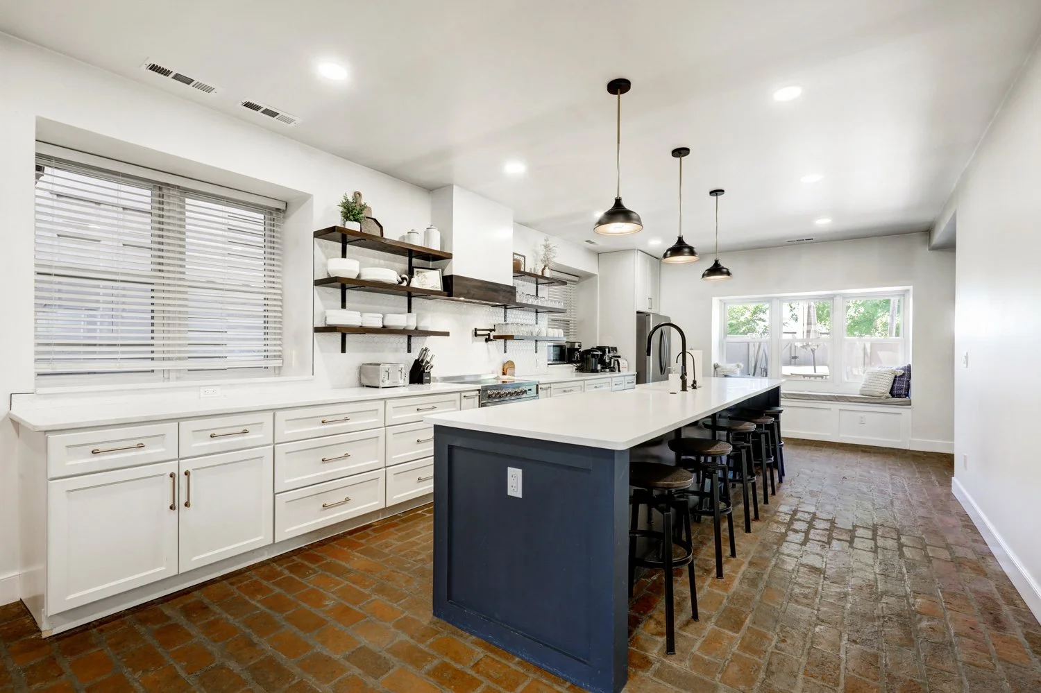 Fully stocked kitchen with Ninja Luxe espresso machine(locally sourced espresso beans provided), Keurig & drip coffee maker, tea kettle, and French press(ground coffee not provided) 