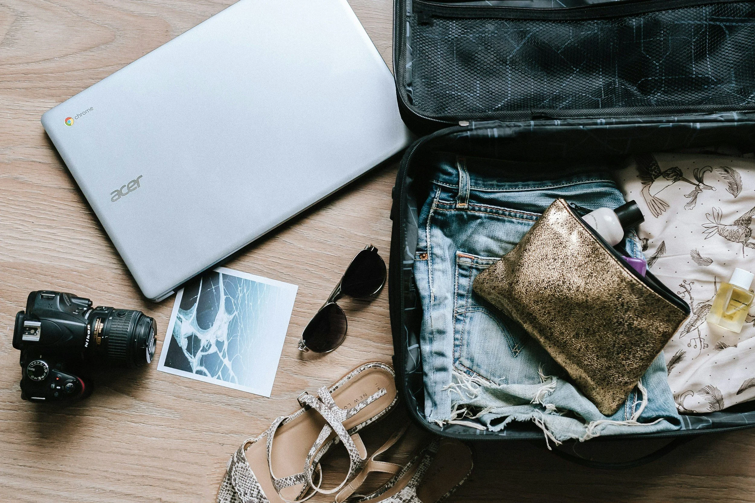 5 Essentials I’m Packing on my Next Trip Abroad