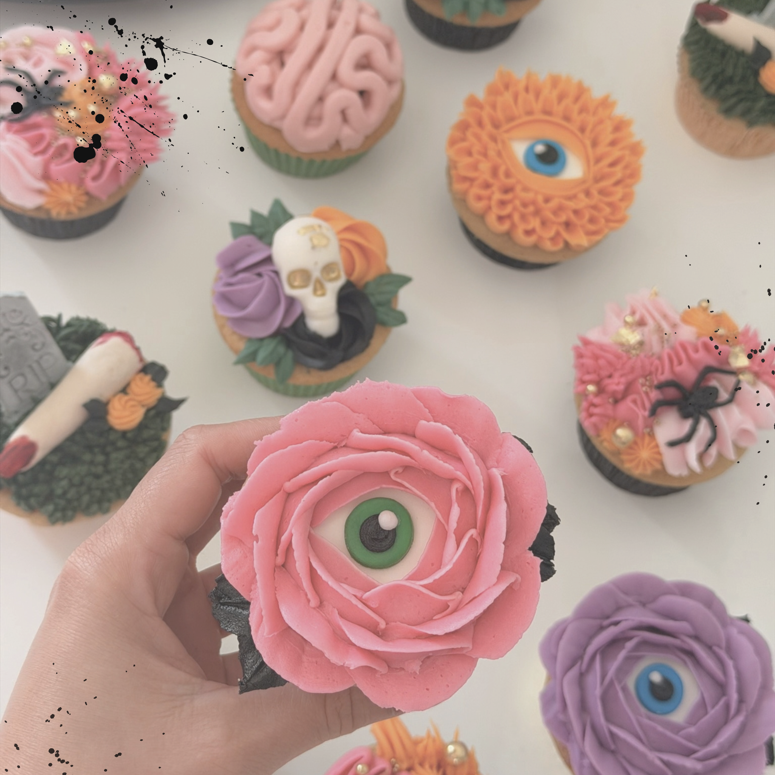 Masterclass: Spooky & Chic Halloween Cupcakes  | Oct 22nd