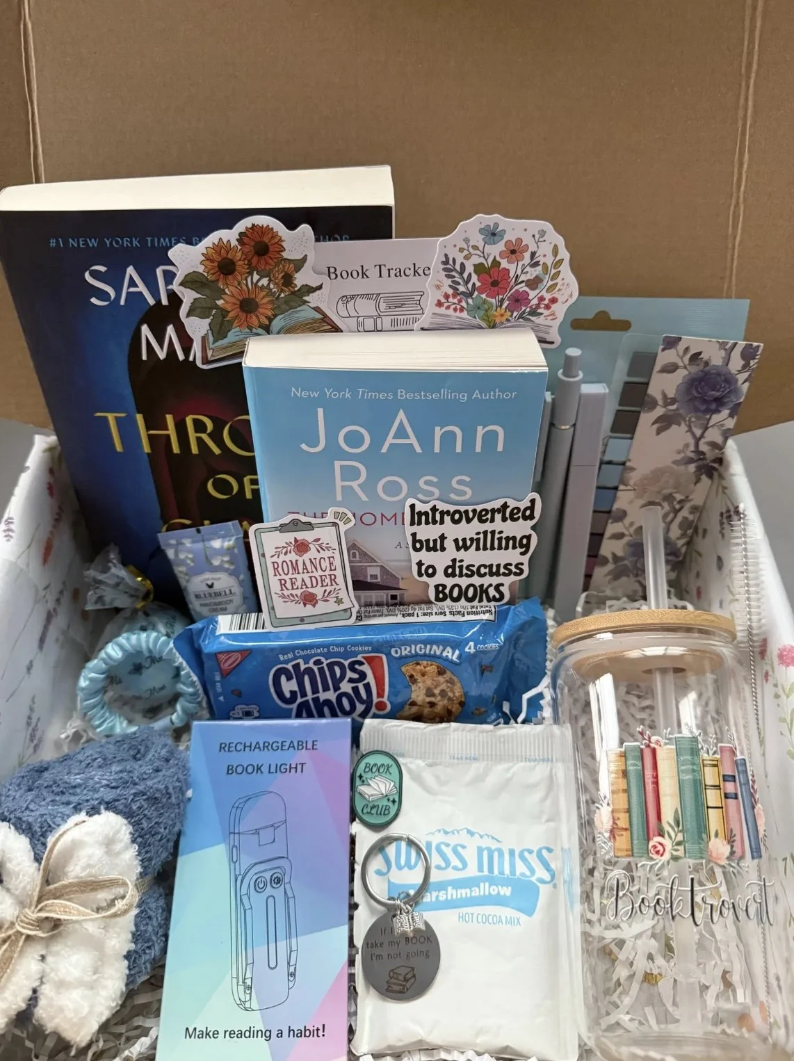 Book Lover Gift Box: Cozy Reading & Self-Care Kit
