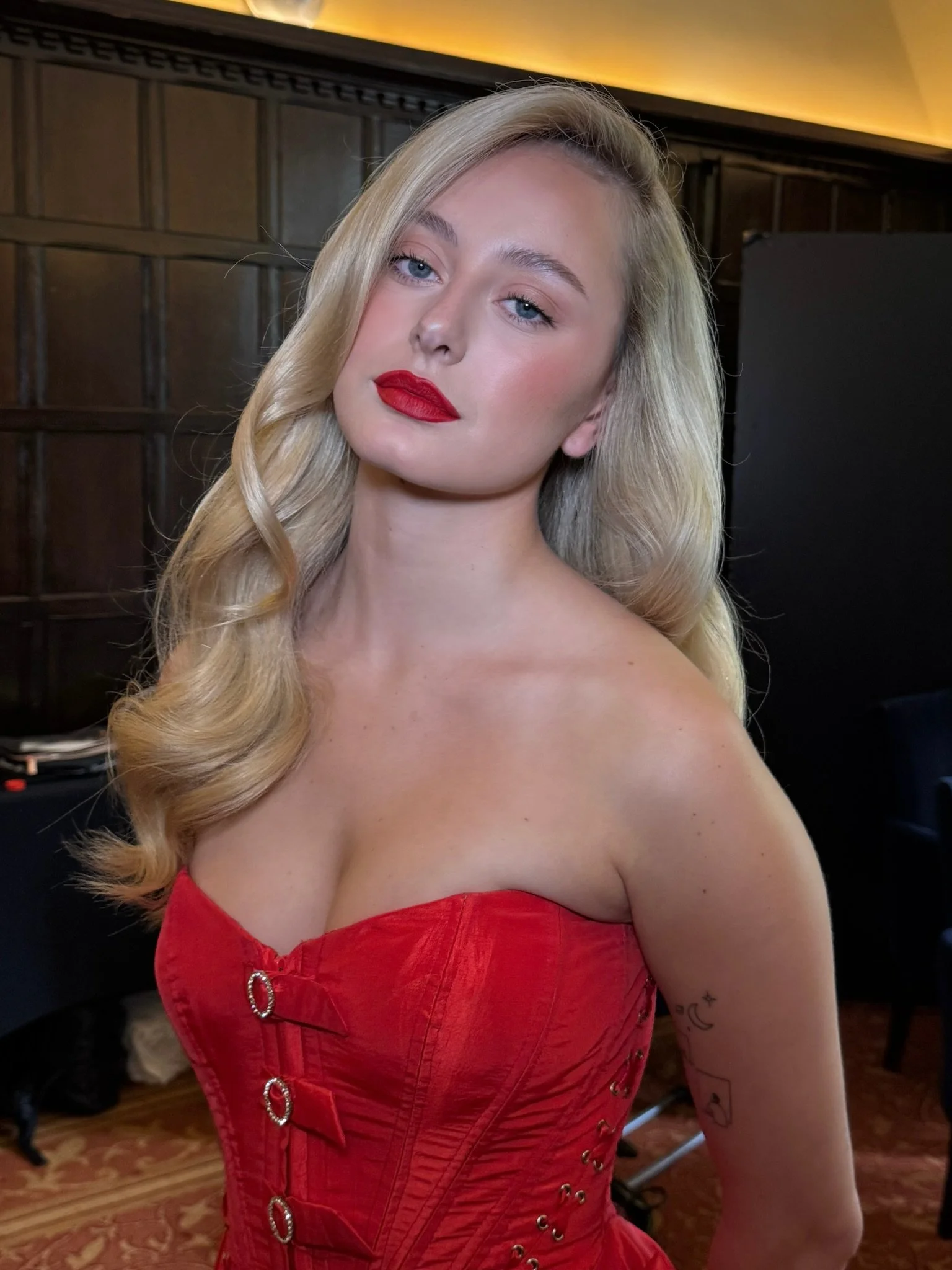 Facetune_12-11-2025-16-54-51.JPG