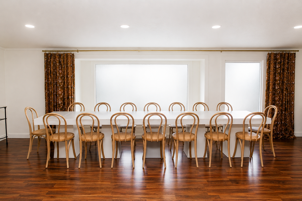 Rehearsal dinner tables and seating at Leigh's