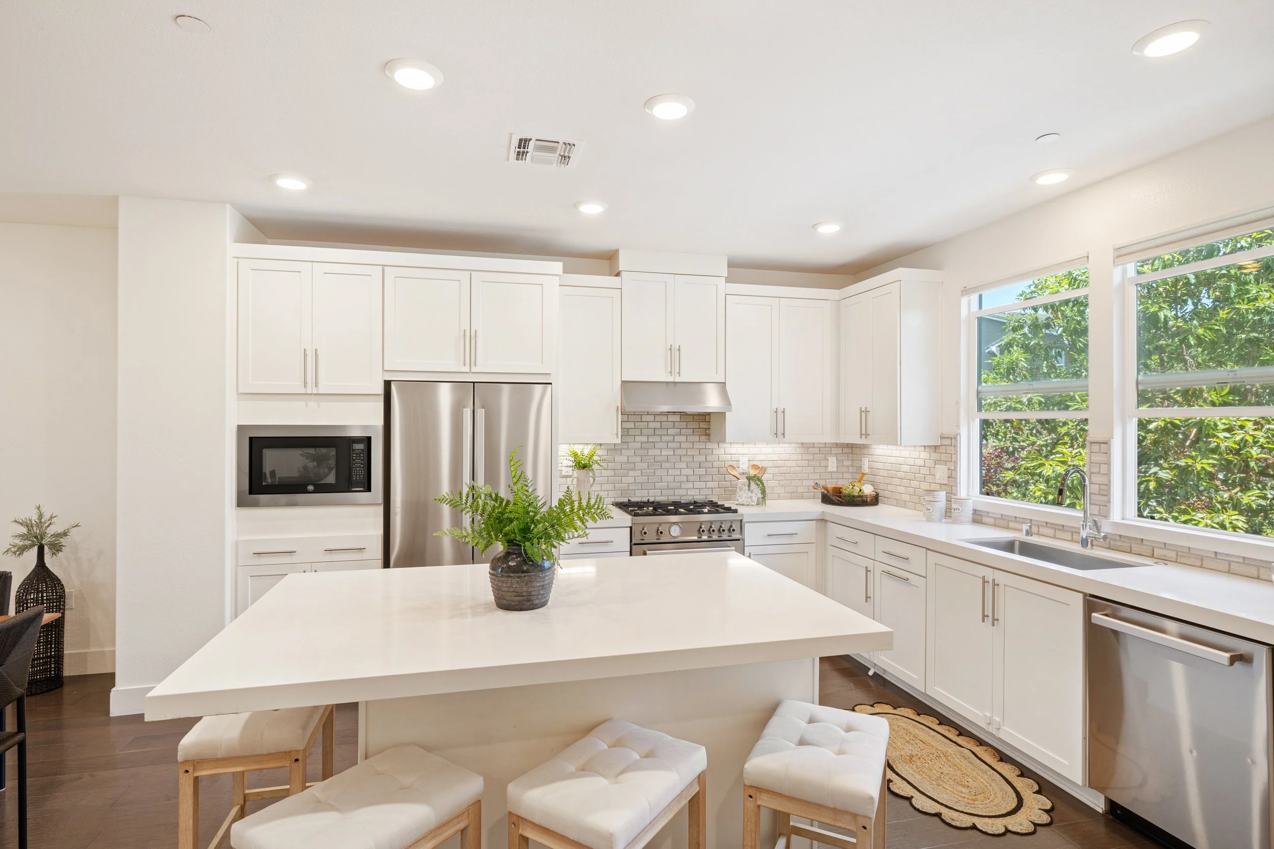 12-Mora_Matt_Anello-17-MLS.jpg