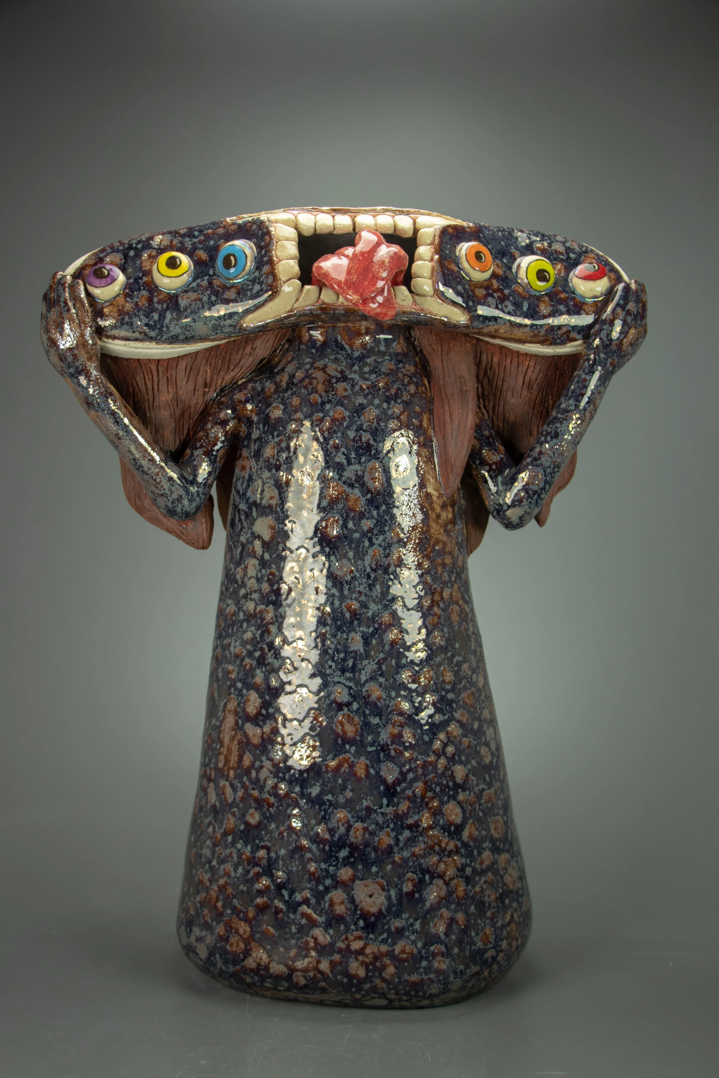 Conjoined JuttaI Ceramic, Underglaze, In-glaze lustre I 63 x 43 x 25 cm I 2022