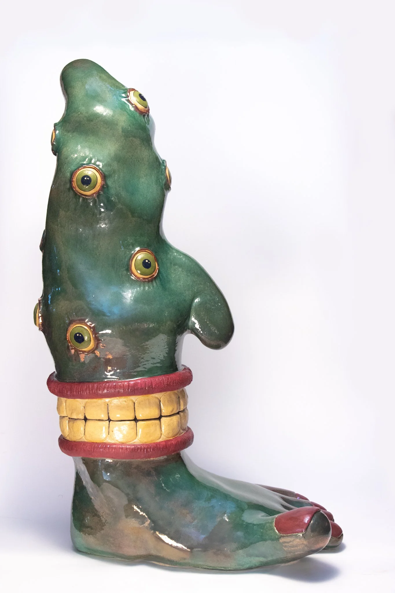 The All-Knowing Leg I Ceramic, Underglaze I 107 x 40 x 68 cm I 2024