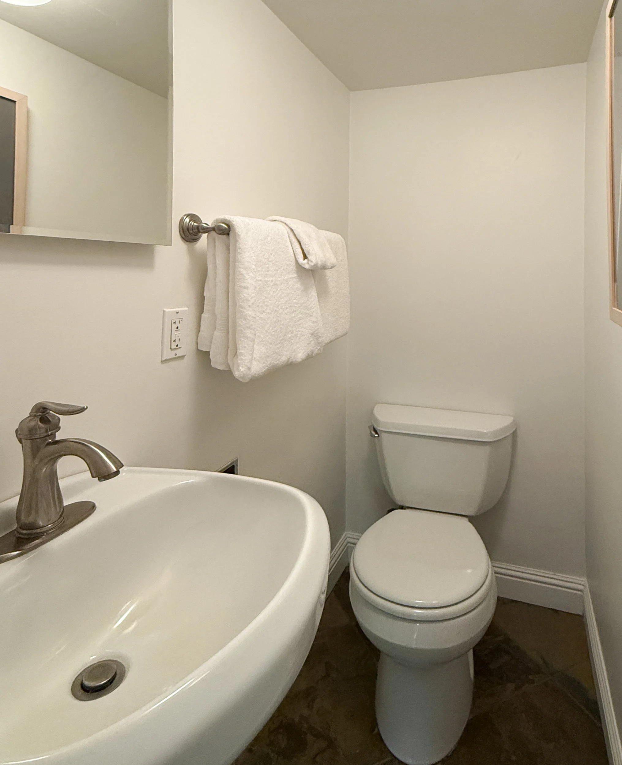 25-Carol_Matt_Anello-6425-MLS.jpg