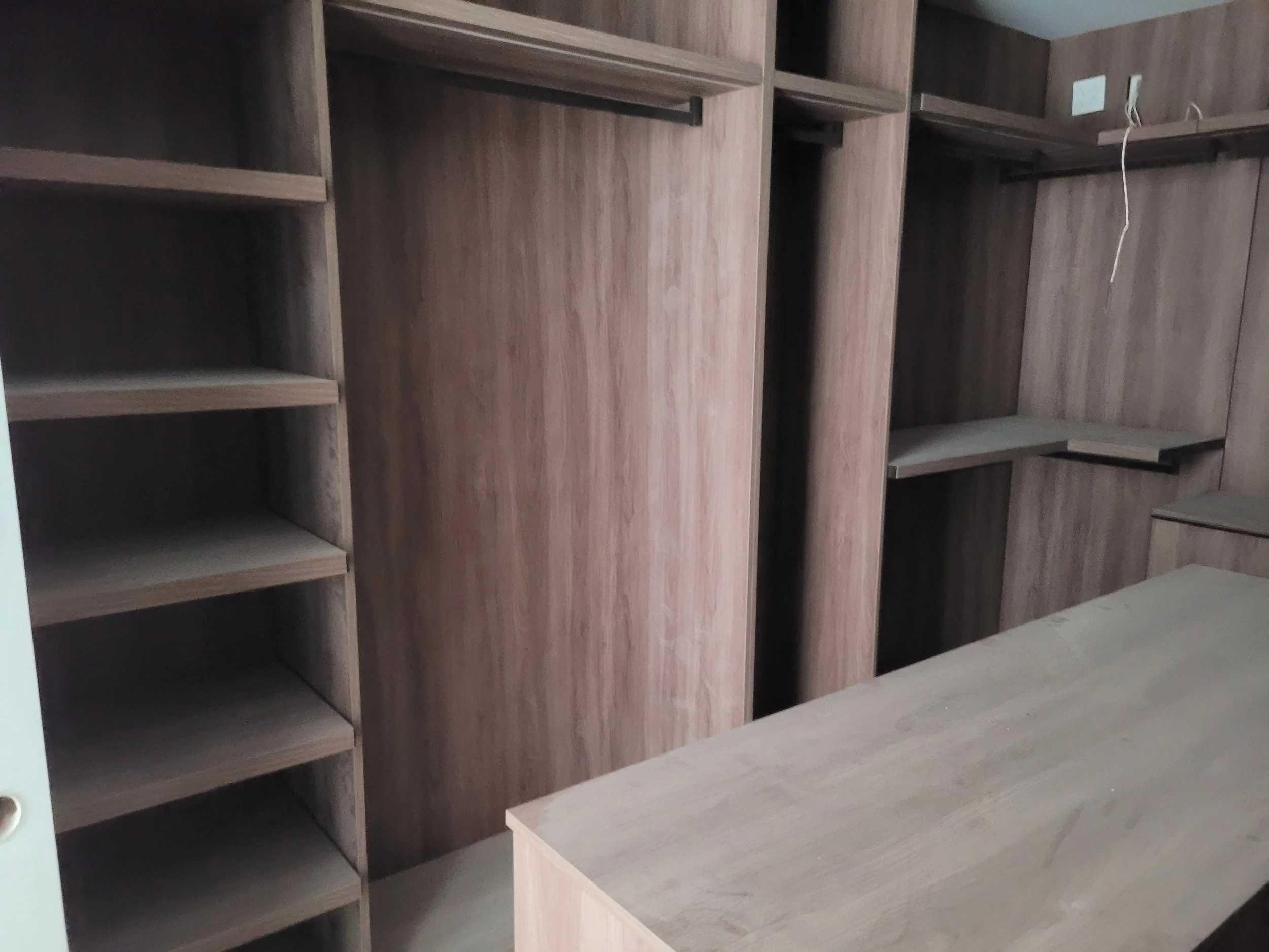 Custom-wood-closet2.jpg