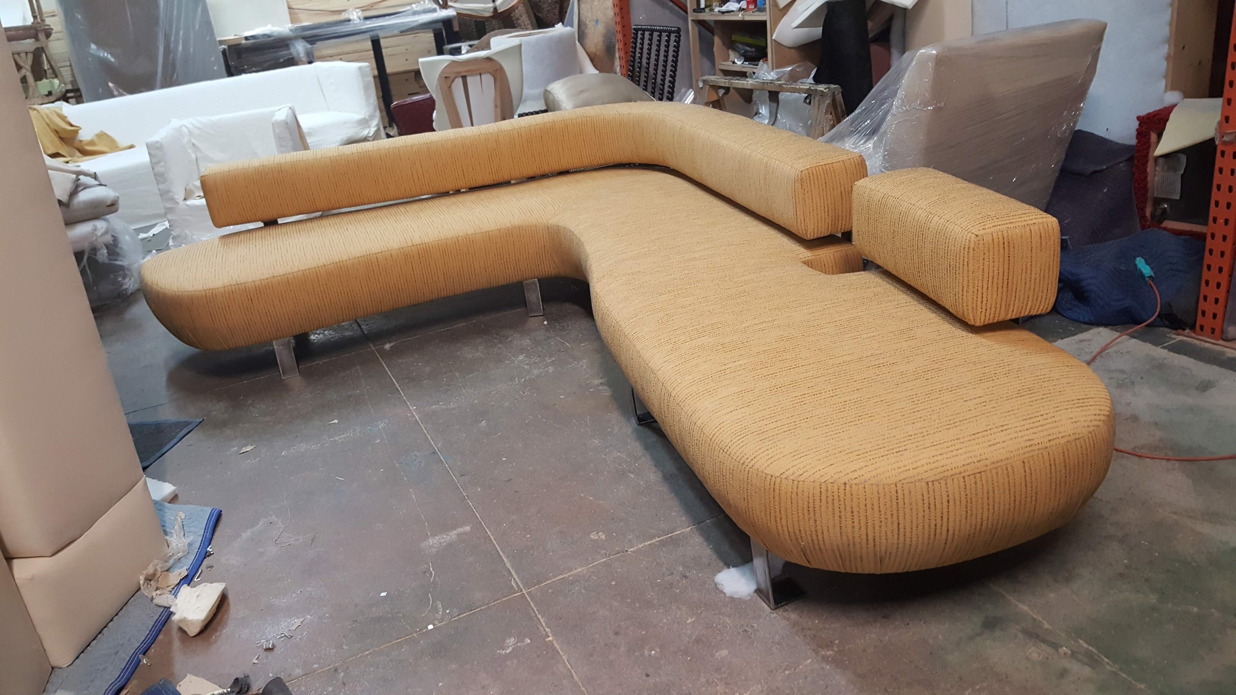 Modern L Couch Curved End.jpg