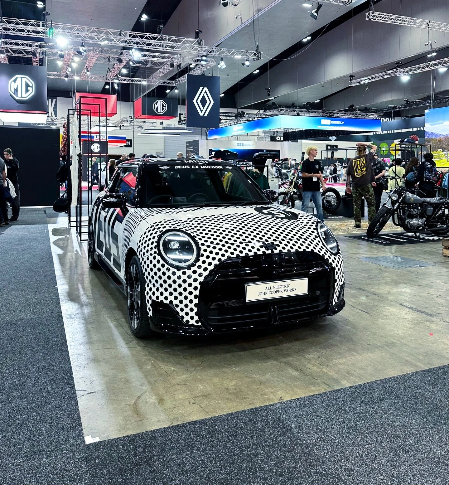 On display at the Melbourne Motor Show.

Full wrap for MINI Australia