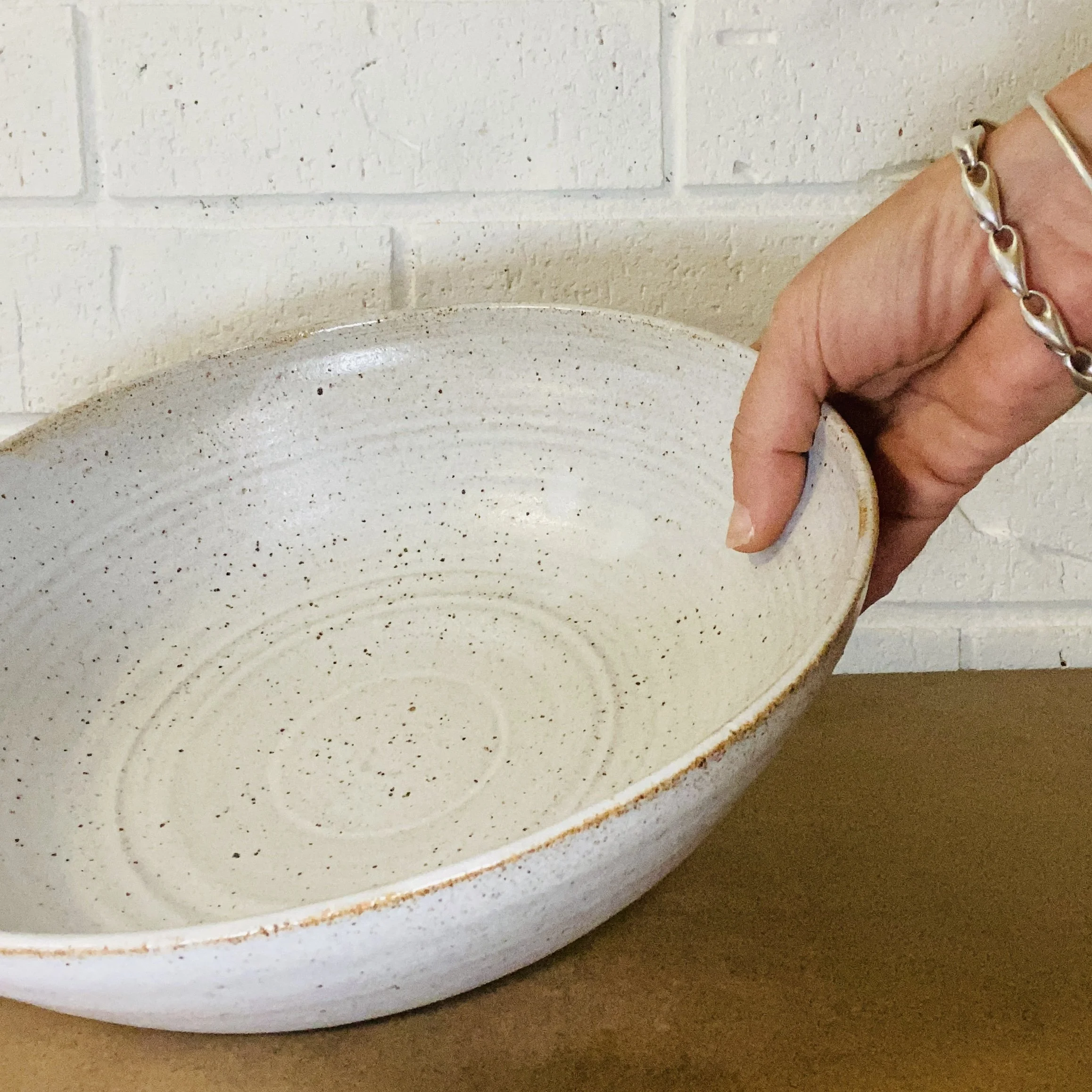 Elegant Stoneware Serving Bowl