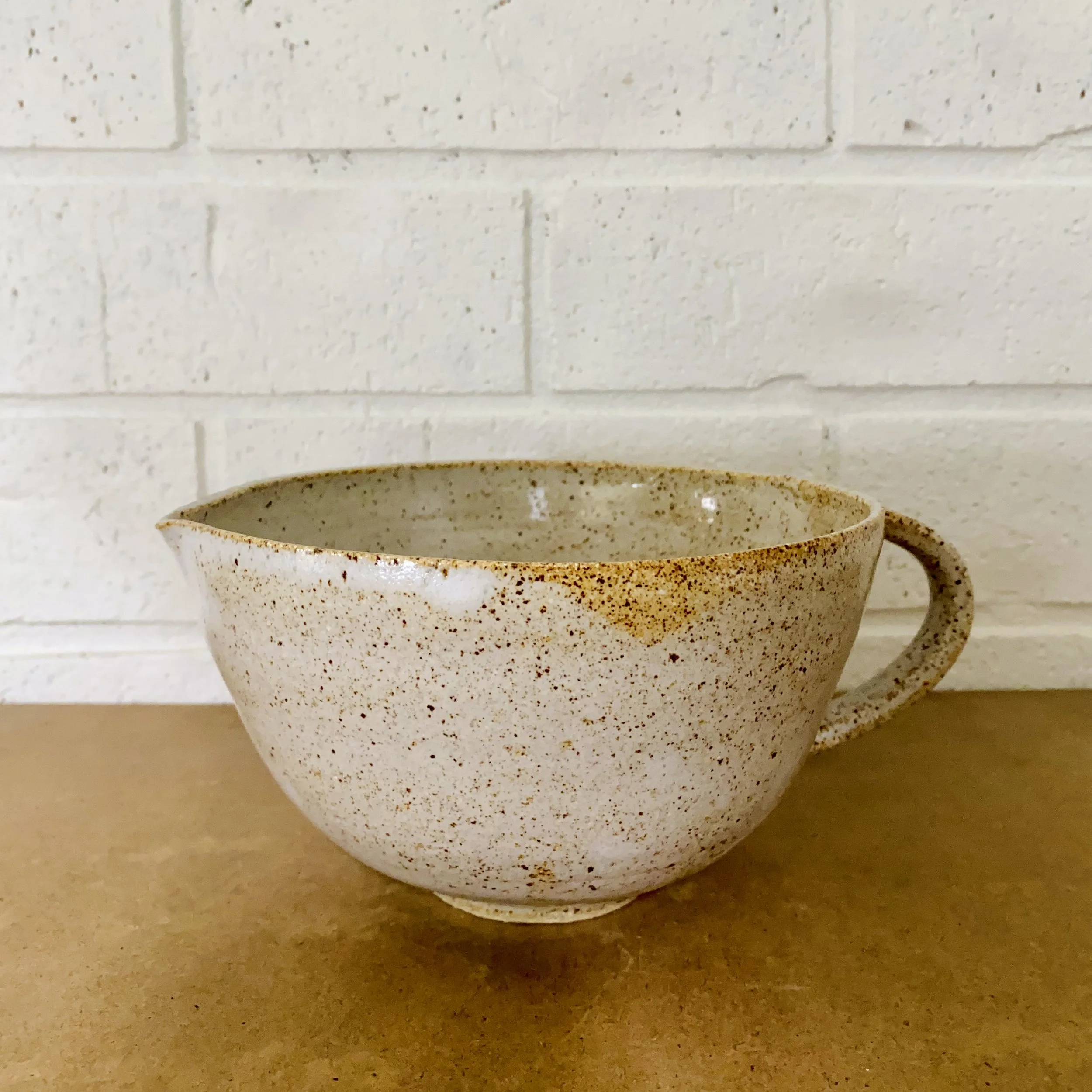 White Versatile Stoneware Pouring Bowl