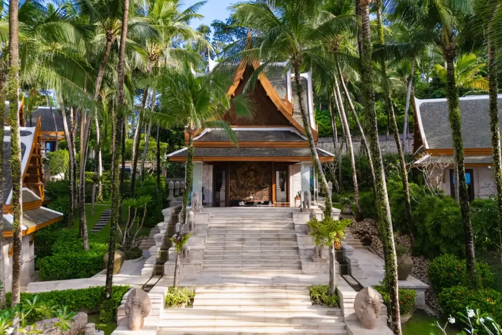 Luxury-Villa-Sawan-Drone-14-1024x683.webp