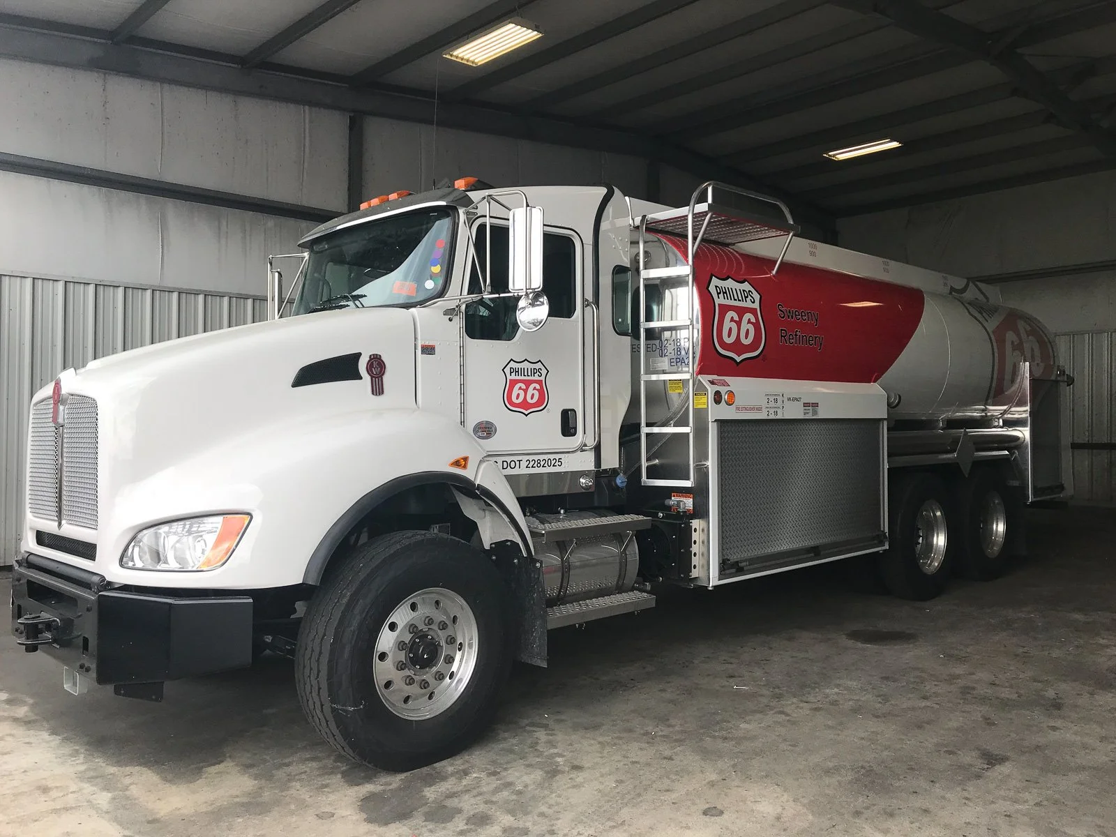 gasoline-truck-wrap-pasadena-tx.jpg