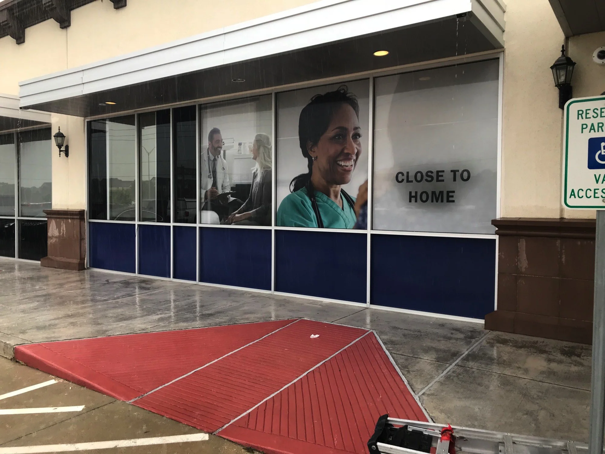 custom-storefront-graphics-pasadena-tx.jpg