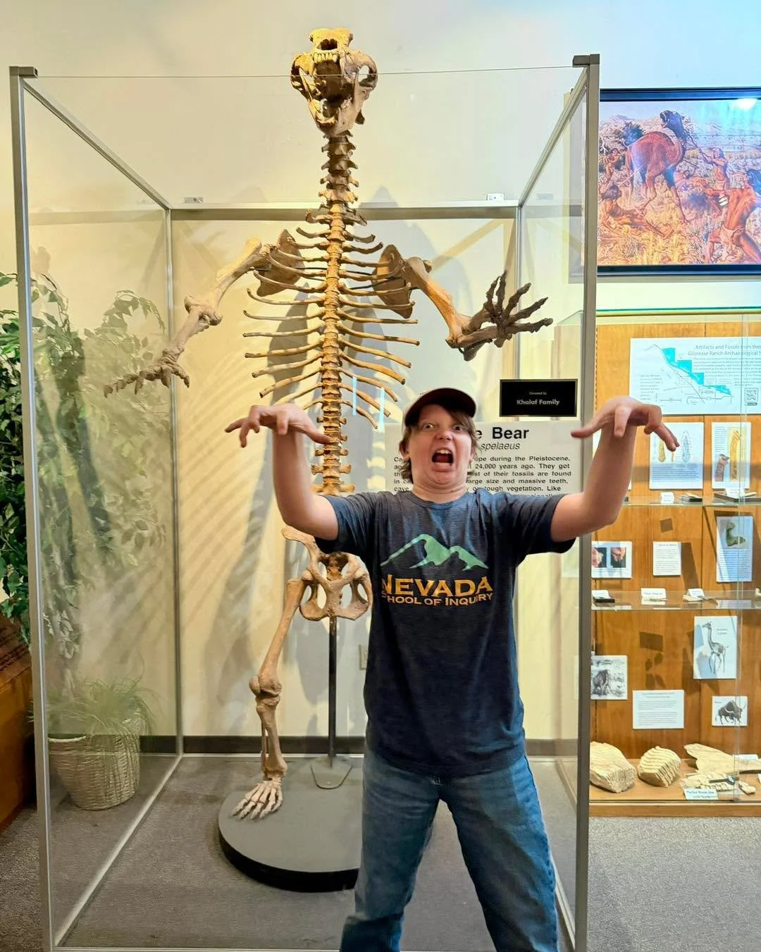 Left: Cave Bear skeleton, 24,000 years old, extinct.

Right: 6th grader, doing their best impression. 🐻

Honestly, who's scarier? 😱

#nevadaschoolofinquiry #middleschoolrocks #lasvegas