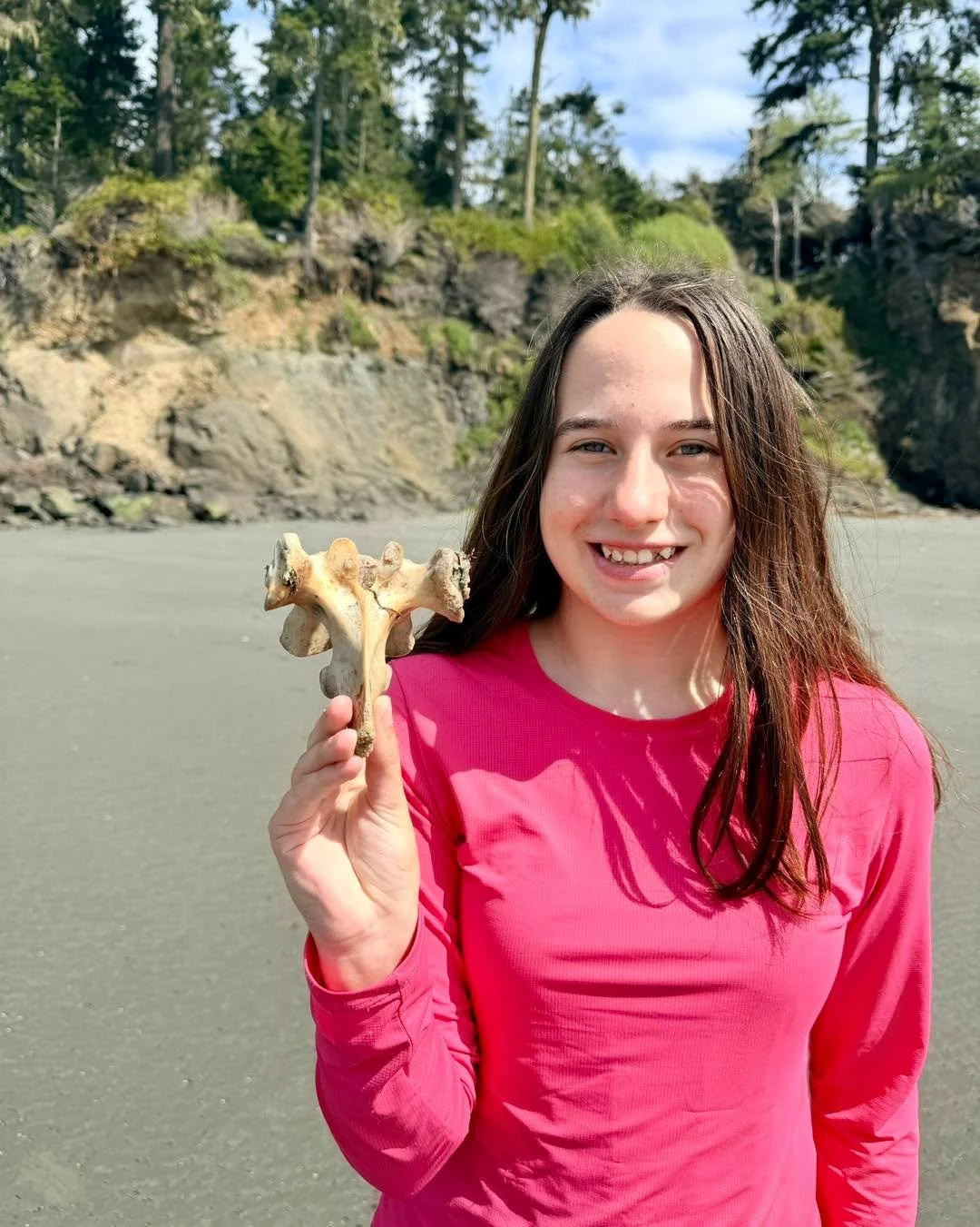 Sometimes we find things when we are out and about.

Can you guess what this student found last year at Olympic National Park during our weeklong camp?

#lasvegas #middleschoolrocks #nevadaschoolofinquiry #olympicnationalpark