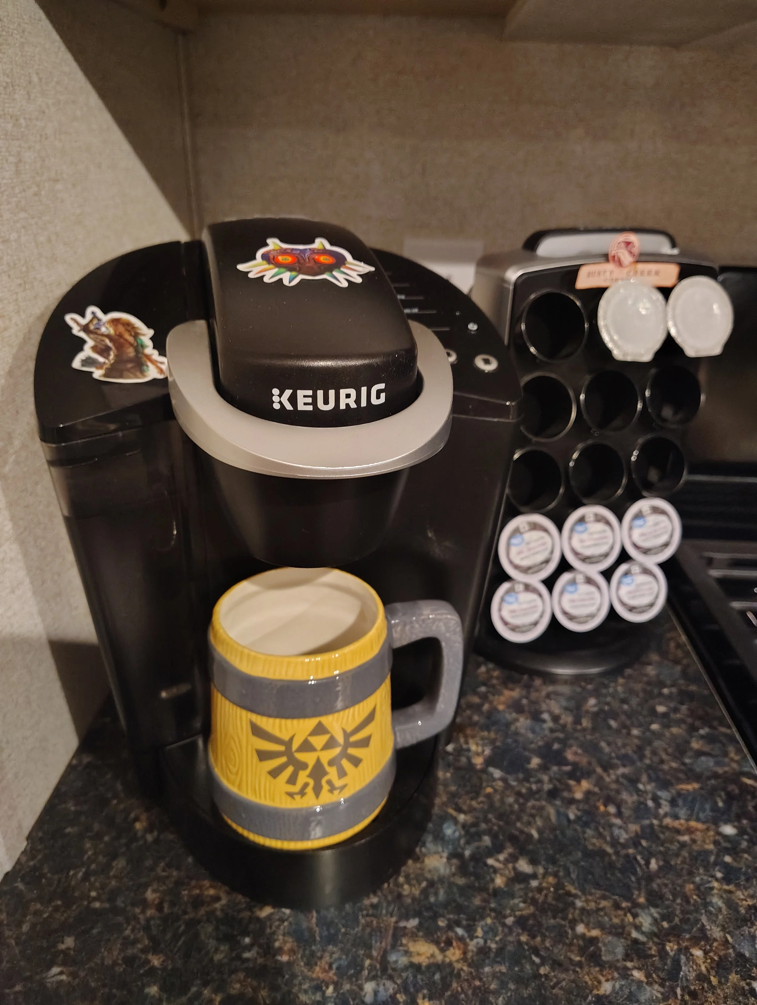 The kitchen offers coffee varieties, hot tea, and hot chocolate. 