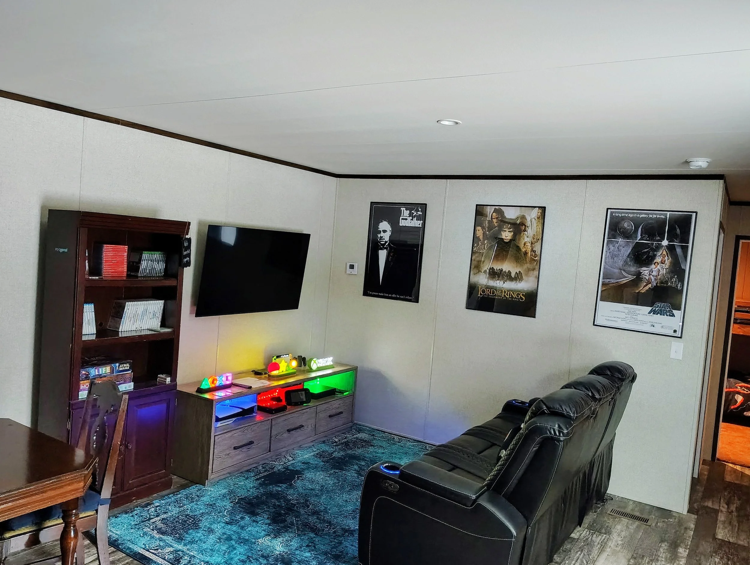 Experience modern gaming on a crisp 4K OLED TV. 