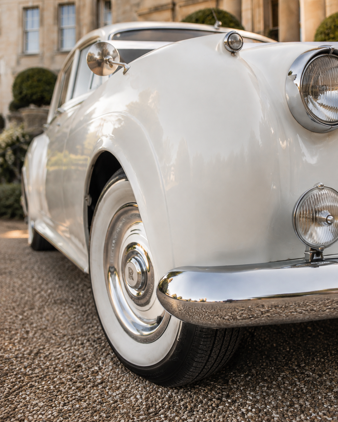 Grace interior west sussex classic wedding cars 3.png
