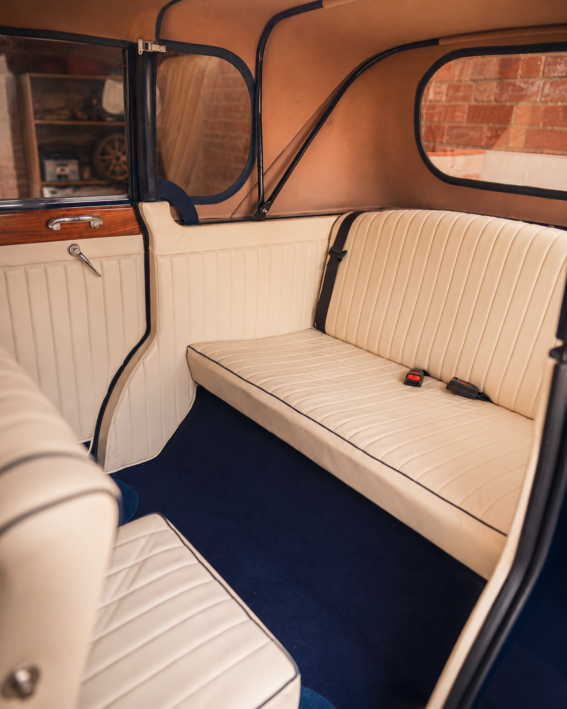 Bertie interior west sussex classic wedding cars 5.png