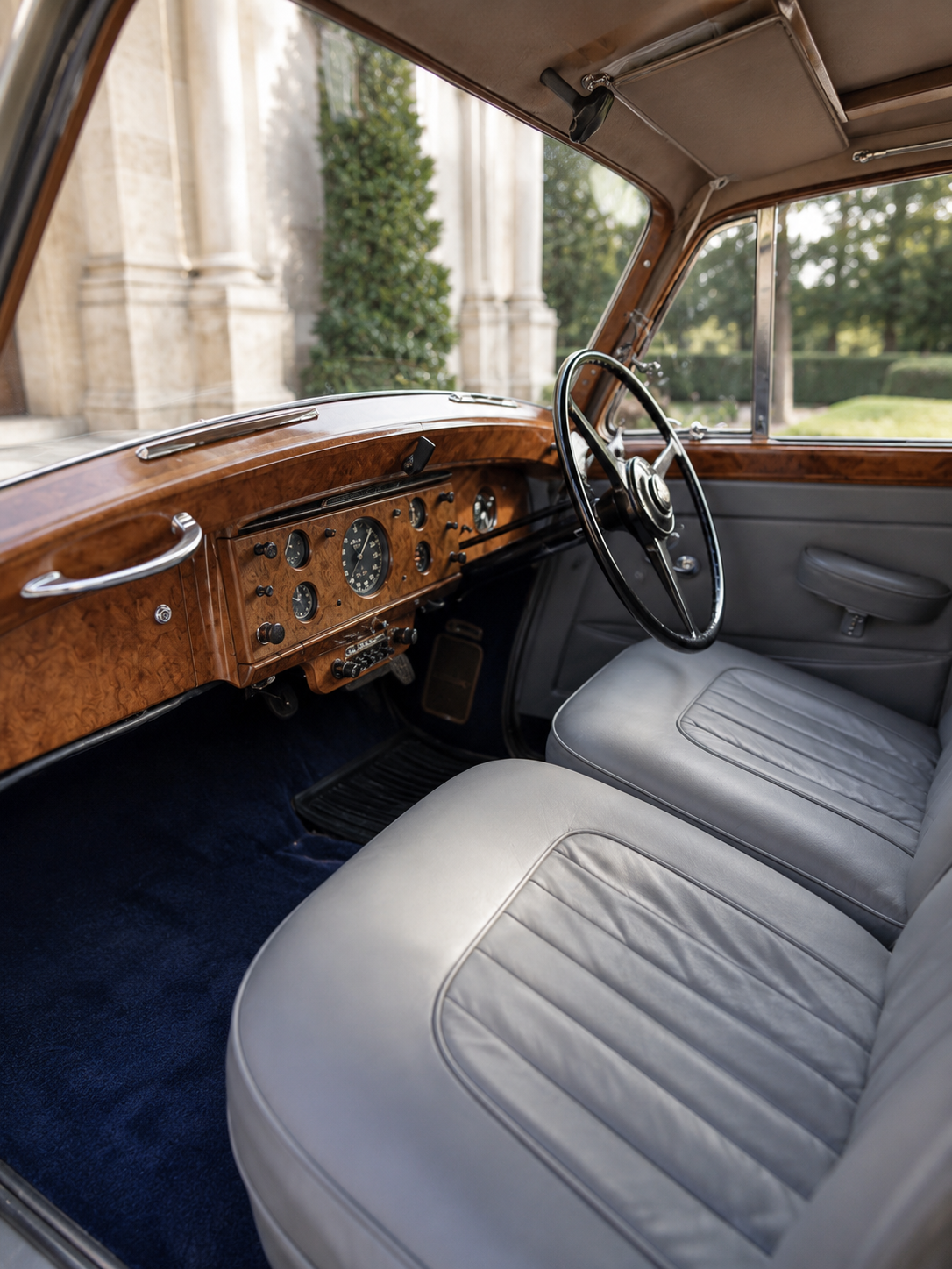 Duke interior west sussex classic wedding cars 3.png