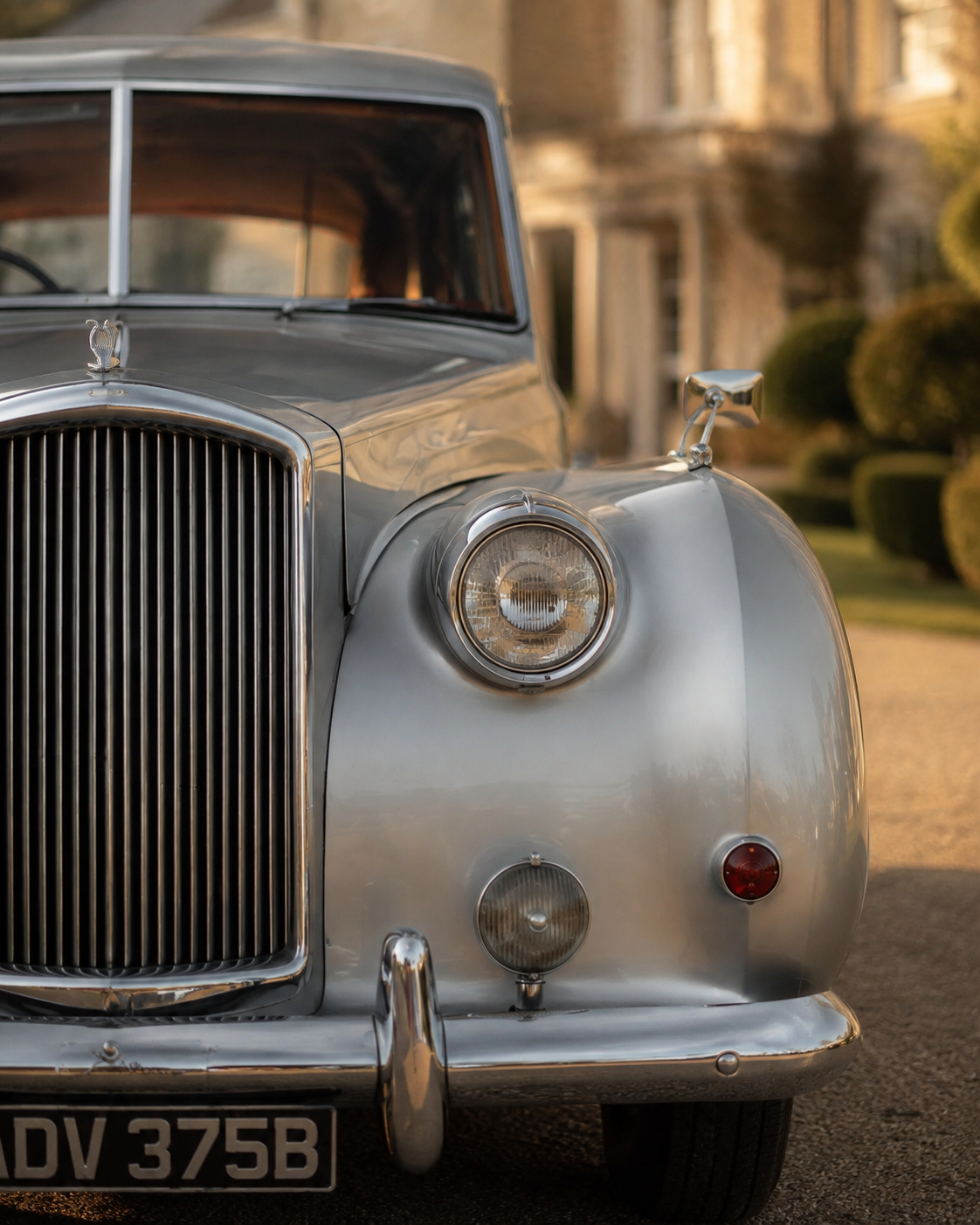 Duchess interior west sussex classic wedding cars.png