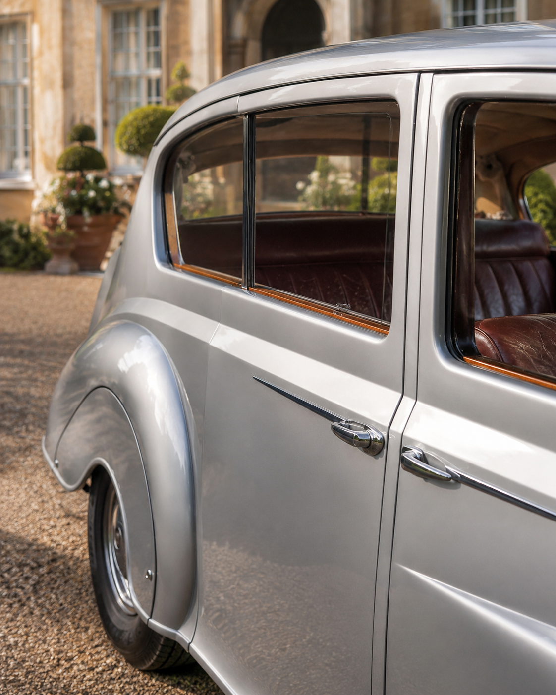 Duchess interior west sussex classic wedding cars 3.png
