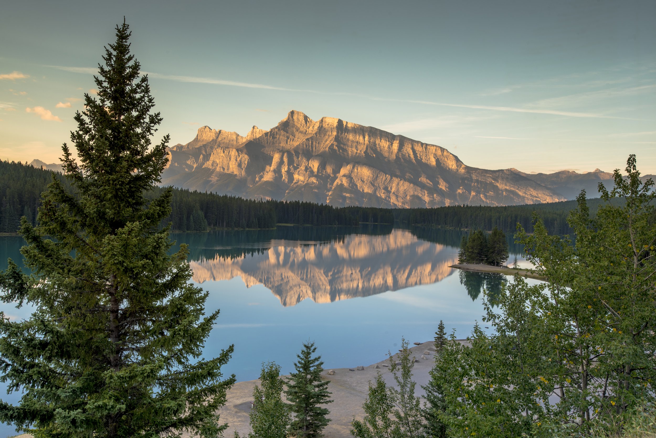 Mt Rundle reflection 