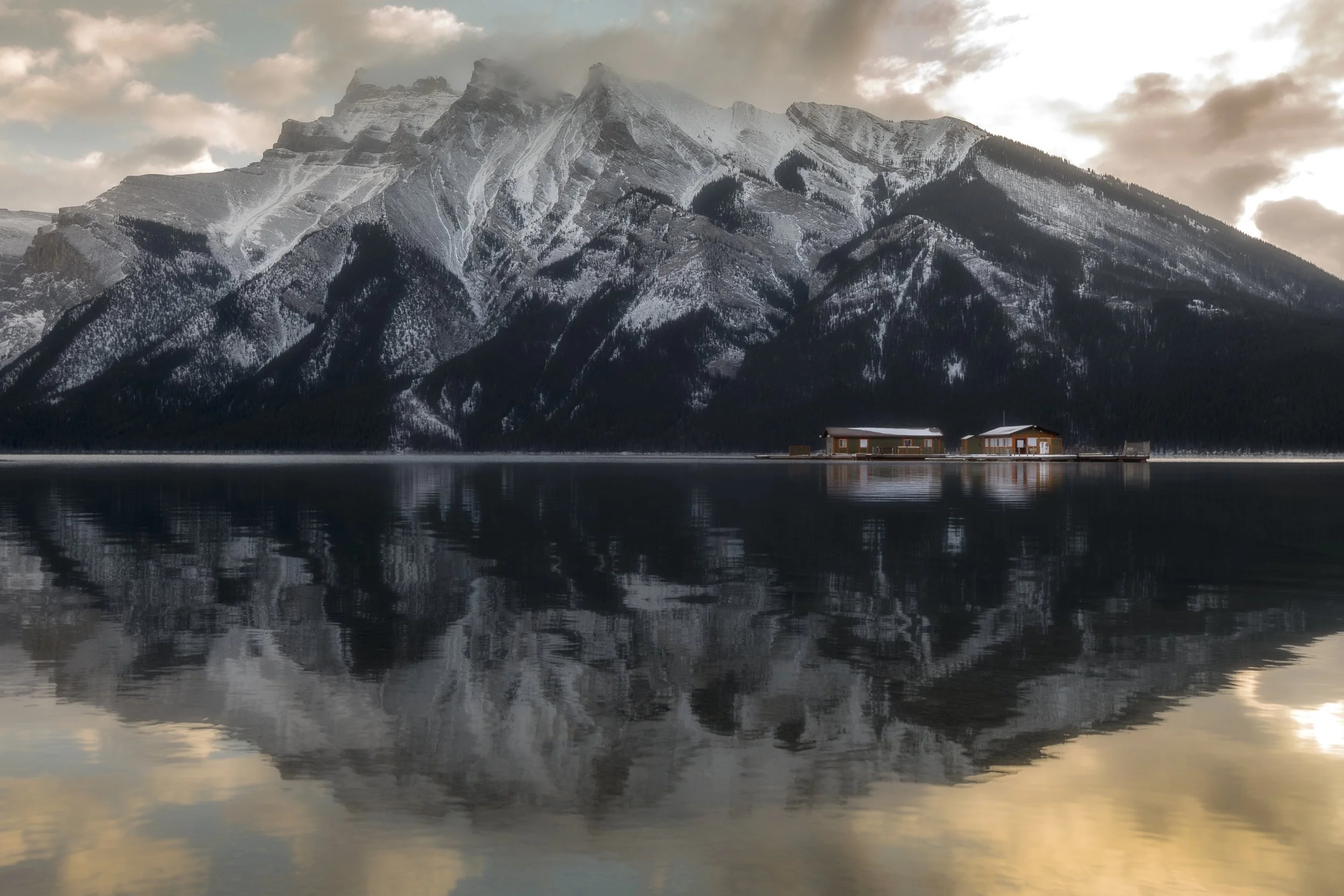 Lake Minnewanka
