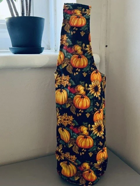 bottle bag black pumpkin.jpg