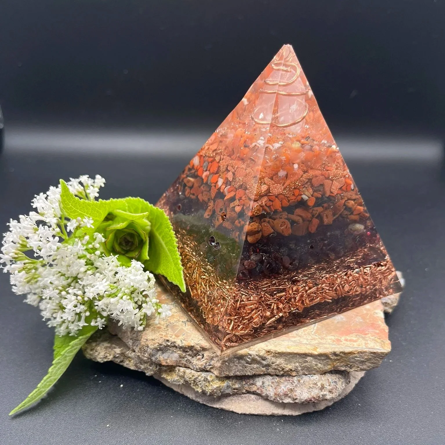 #52-8cm Orgonite Pyramid