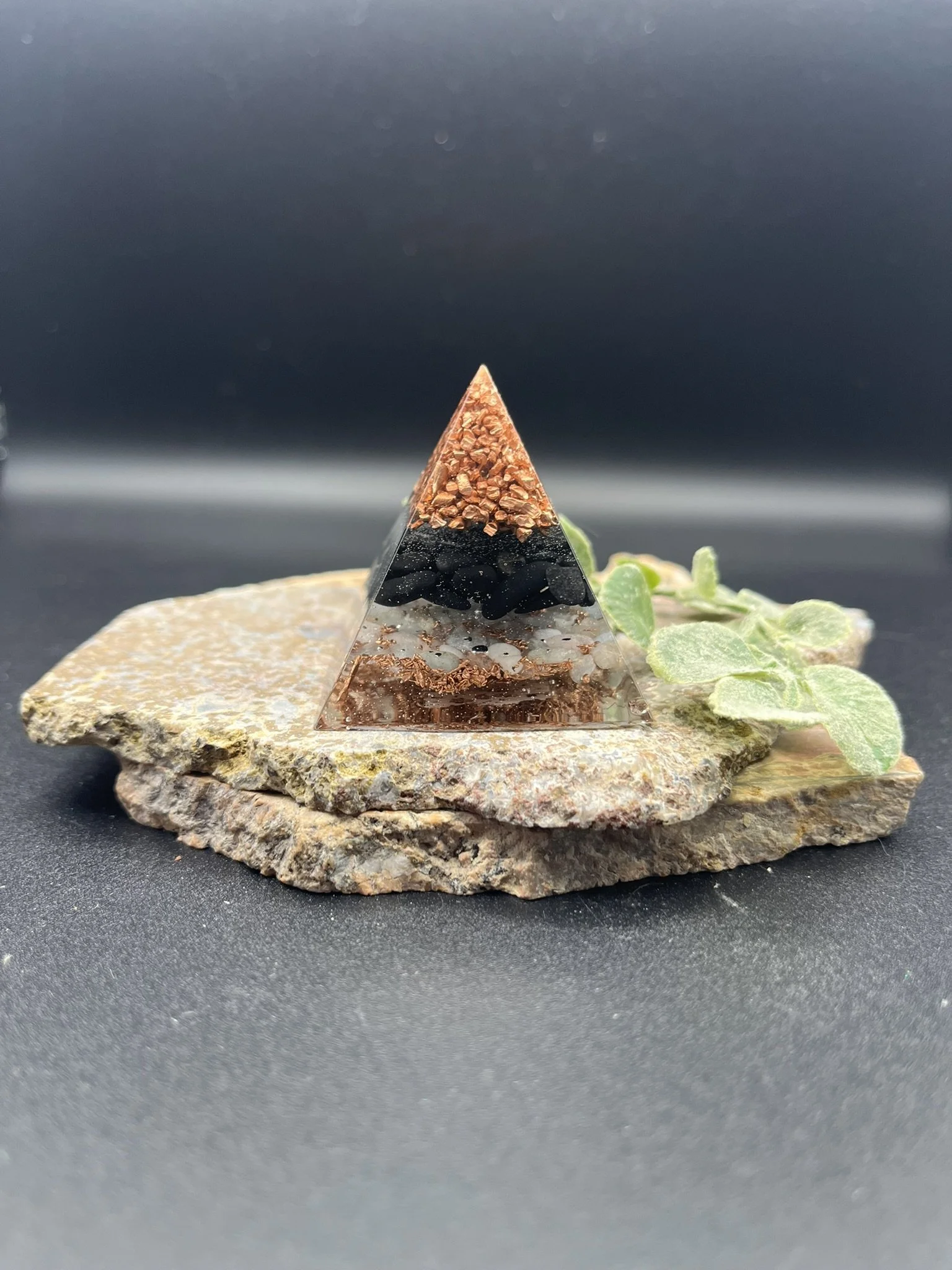 #30- 4 cm Orgonite Pyramid